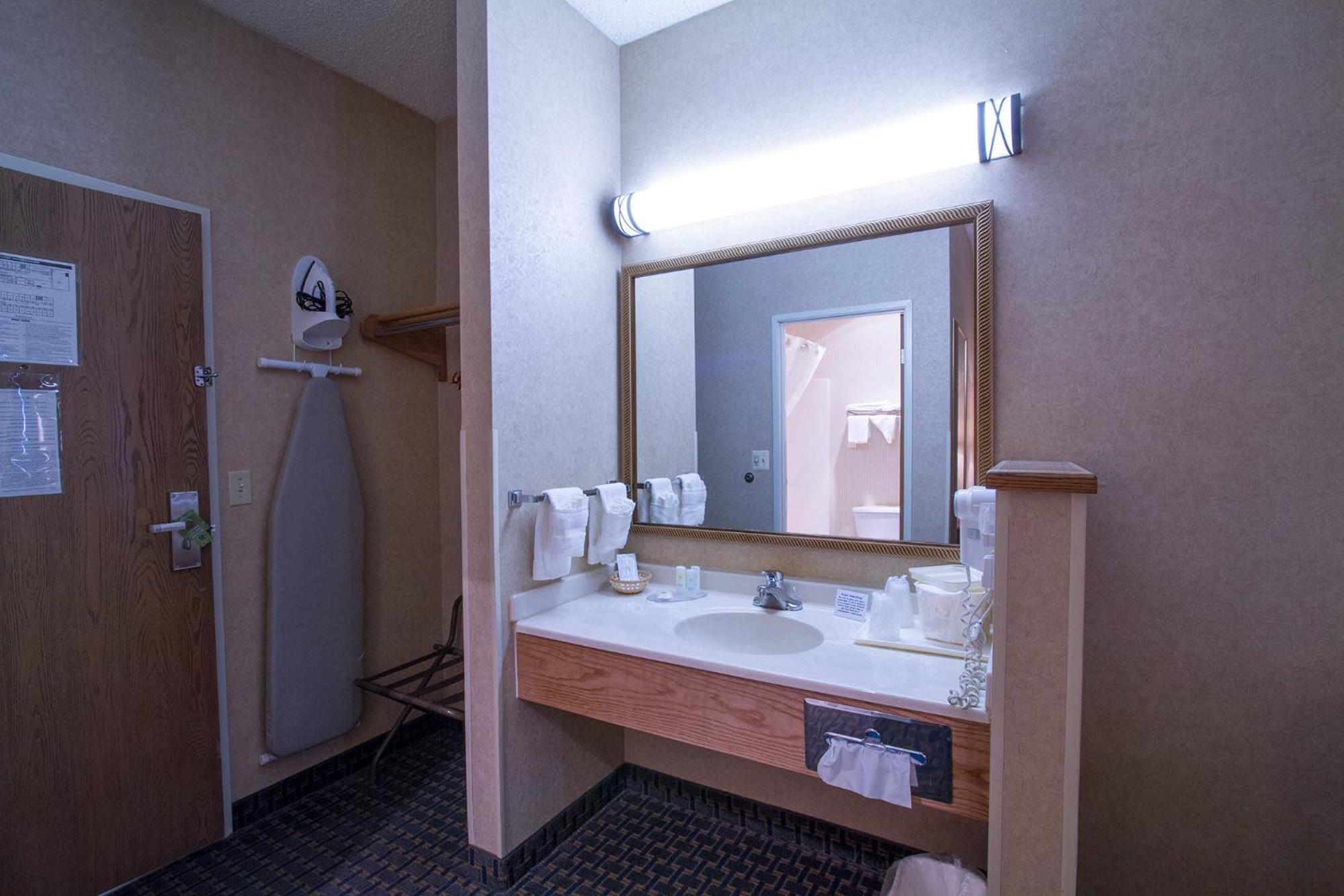 Miles City Hotel מראה חיצוני תמונה